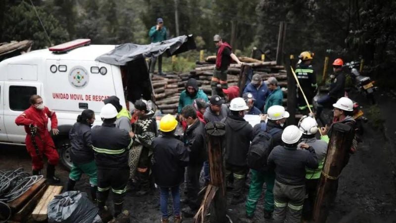 7 mineros atrapados en Colombia.