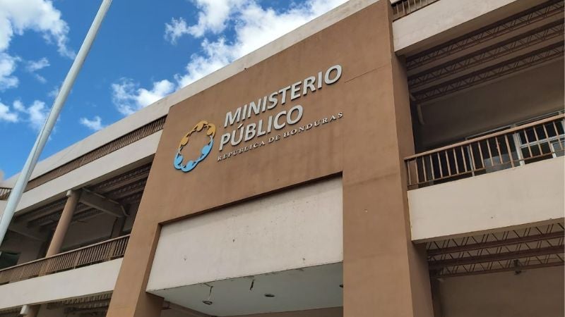 Empleados del Ministerio Público de Honduras suspenden su huelga tras acuerdo con fiscal