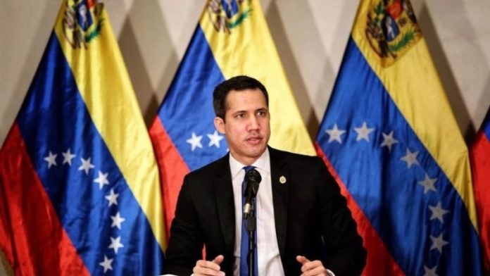 Expulsan a Guaidó de Colombia.