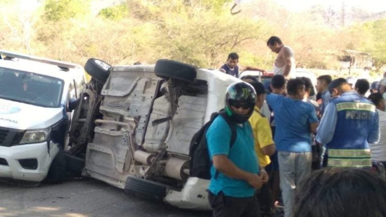 mujer choca con patrulla en Choluteca