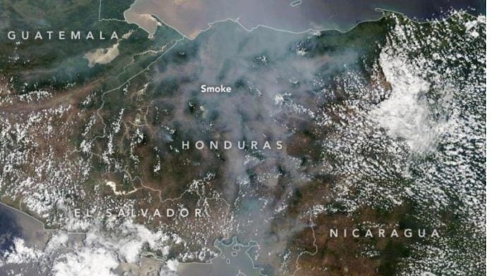 Satélite NASA humo Honduras