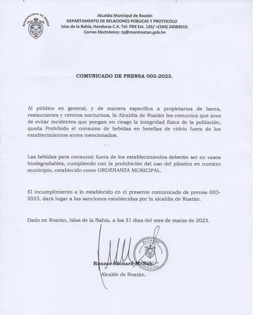 Roatán prohíbe botellas de vidrio playas