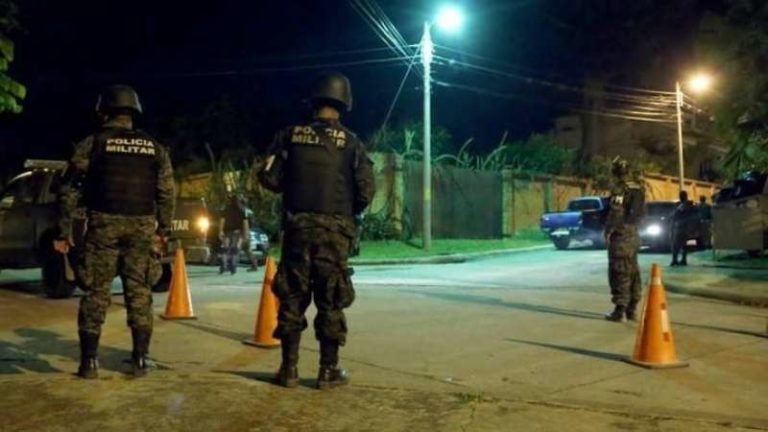 Movimiento de militares por protesta