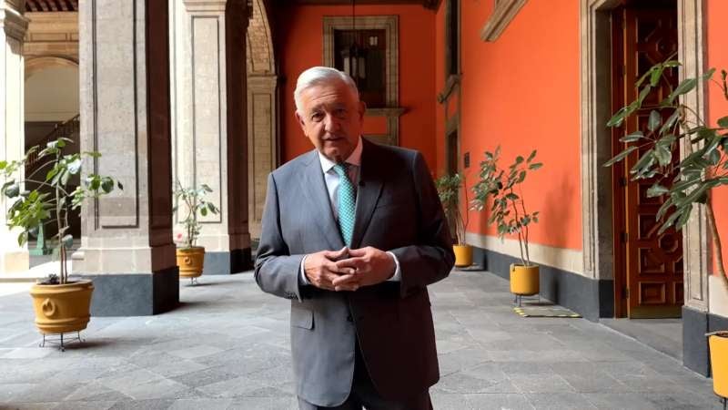 Presidente de México reaparece