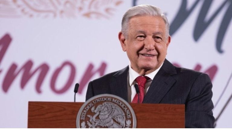 AMLO pide desaparezca OEA