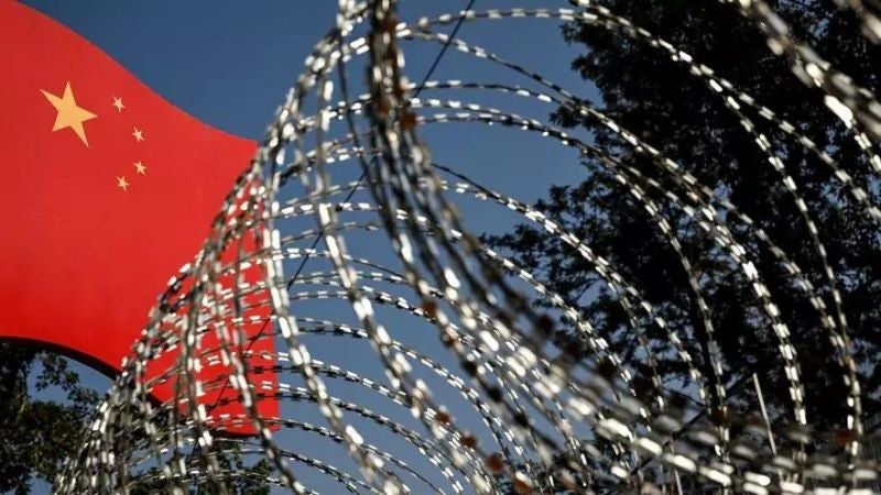China condena a prisión perpetua a estadounidense por 
