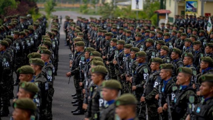 Nuevos policías militares a calles