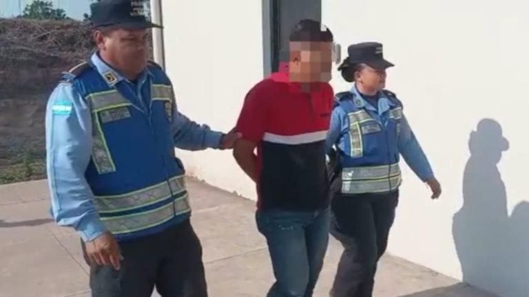 hombre atropella a su cuñado