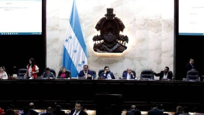 congreso suspende sesión