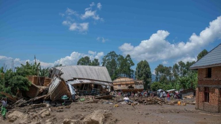 Devastadoras inundaciones en El Congo dejan casi 400 muertos