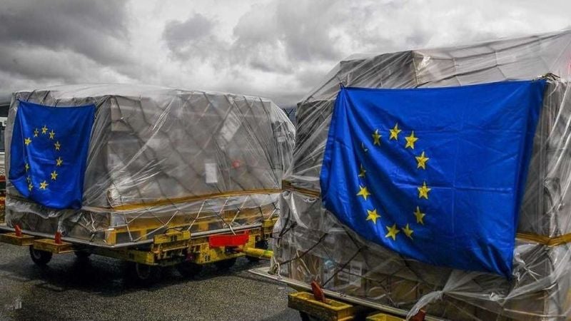 Unión Europea desembolsa 1,500 millones a Ucrania