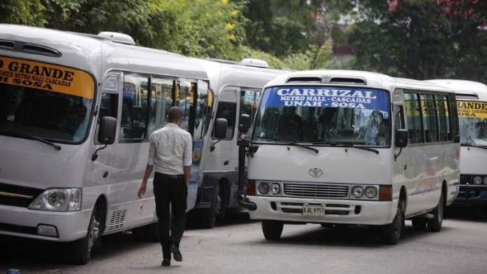 Transportistas Gobierno adeuda subsidio