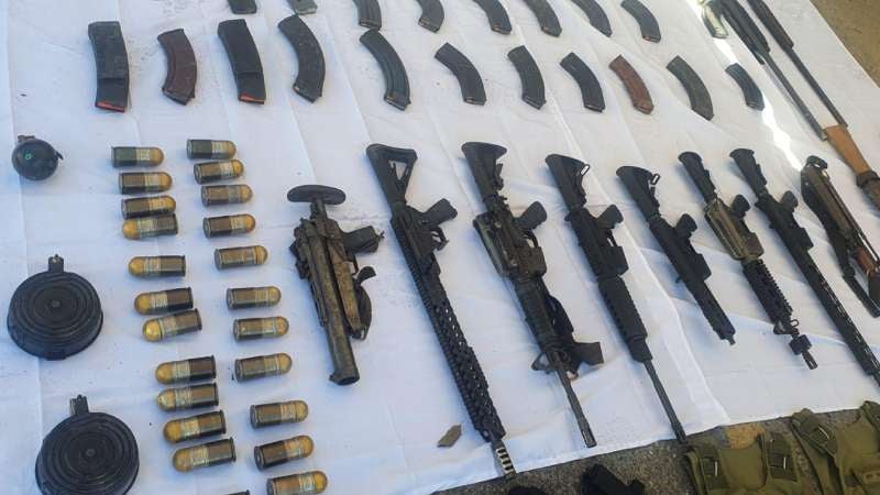 Encontraron diferentes armas.