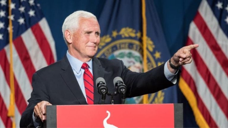 Expresidente Mike Pence presenta su candidatura a la presidencia de EEUU