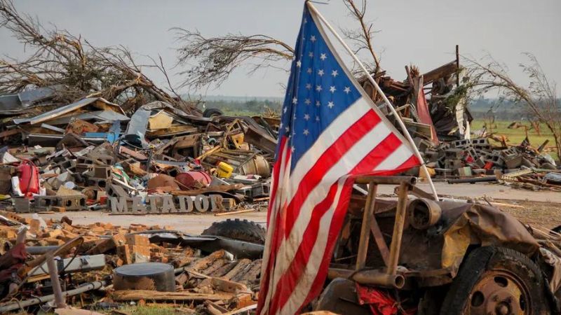 4 muertos deja un tornado que destruyó un pueblo en Texas, EEUU.