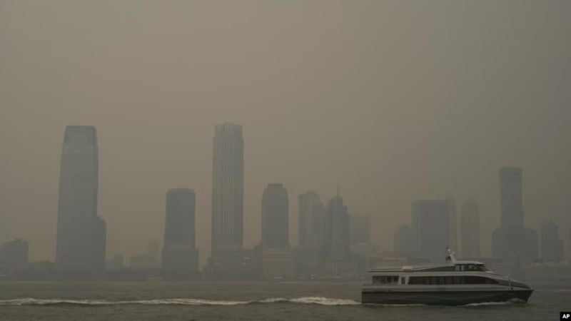 Incendios en Canadá provocan la peor contaminación del mundo en NY