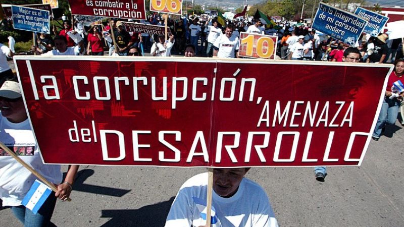 Honduras debe combatir corrupción