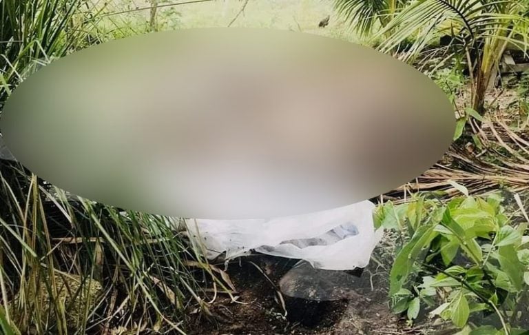 patio casa aparece muerto un hombre en Olancho