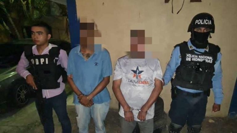 Hombres acusados de matar a jovencitas