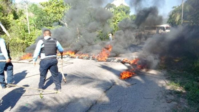 Ciudadanos protestan en Sabá