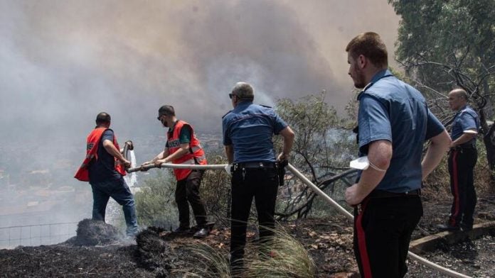 Hallan cuerpos calcinados en Italia