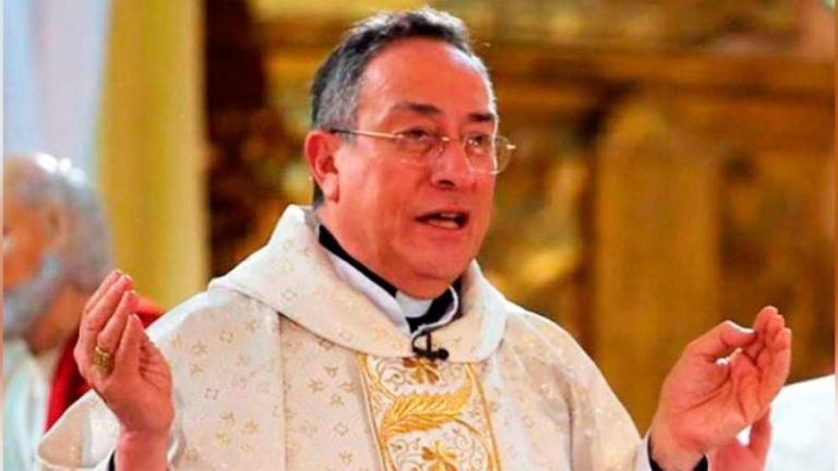 Cardenal: «las ideologías quieren hoy día destruir las familias»