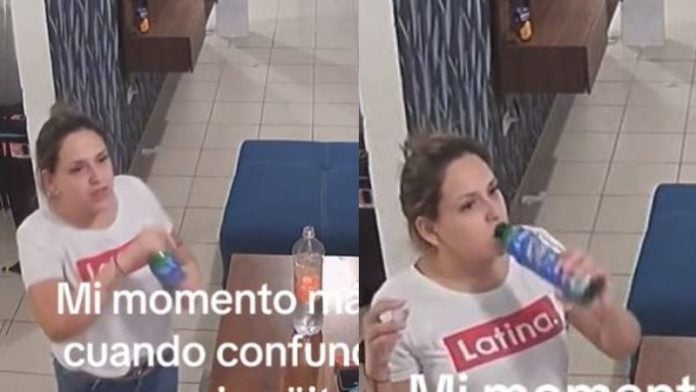 mujer confunde agua con limpiador