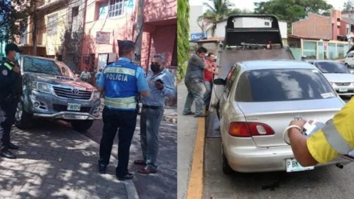 Multas a vehículos mal estacionados