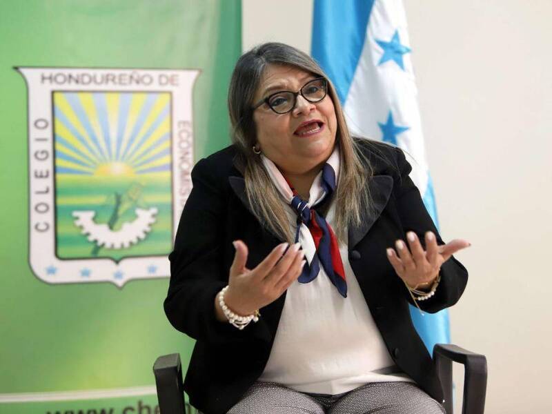 Amparo Canales