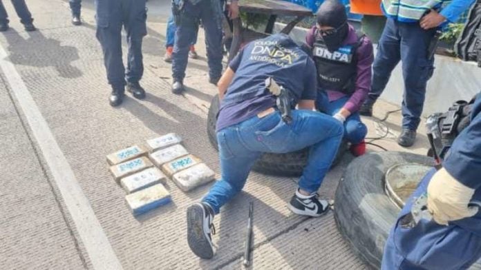 Cocaína en llantas en Copán