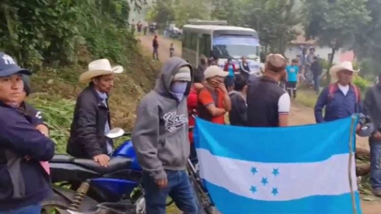 Protesta hacia Belén Gualcho