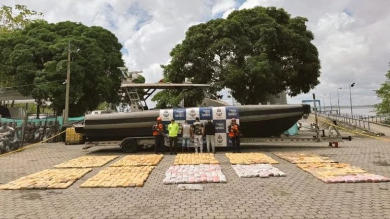 Colombia incauta carga de coca y marihuana valorada en $130 millones