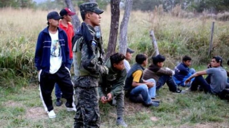 Detienen a 15 migrantes cubanos y un presunto “coyote” con rumbo a EEUU