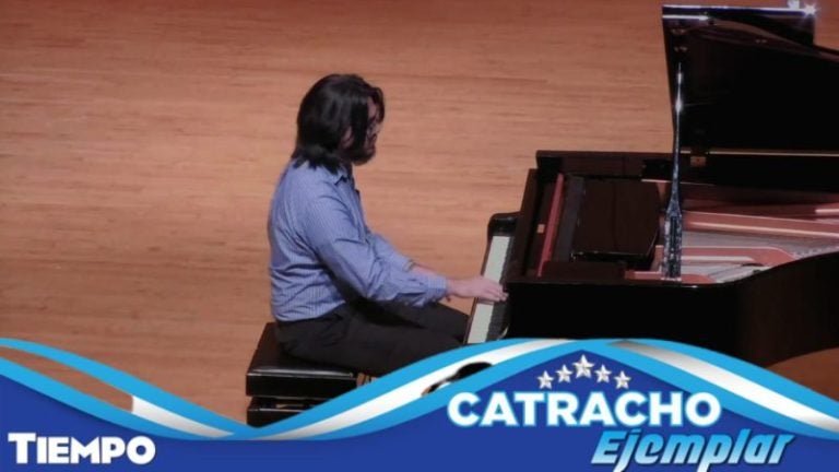 Mario Gómez pianista hondureño