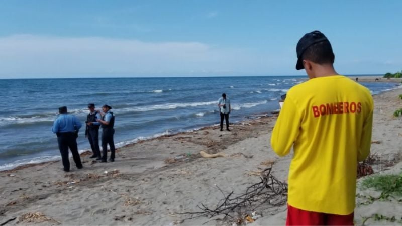 Recuperan cadáver en playa cercana al río Cangrejal en La Ceiba