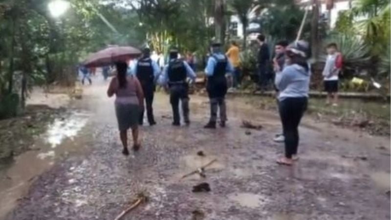 Crecida del Rio Calan deja varias viviendas inundadas en Siguatepeque