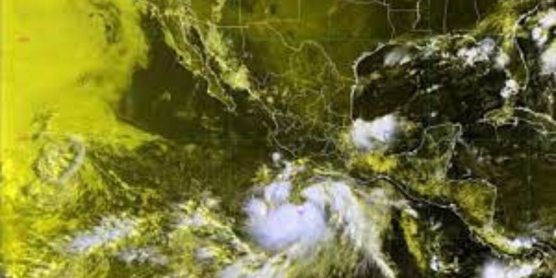 Tormenta tropical Hilary toca tierra en el noroeste de México