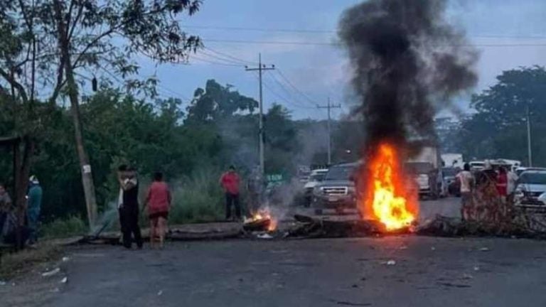 Pobladores protestan en la CA-4