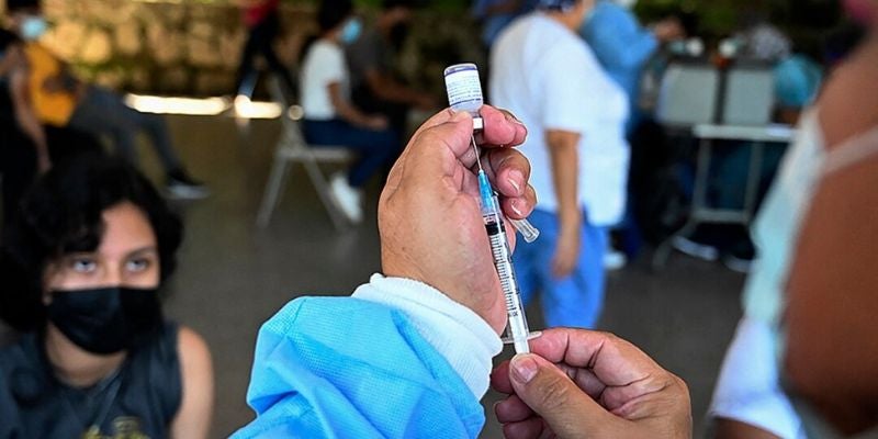 21 centros de salud continuarán mañana en jornadas de vacunación en TGU