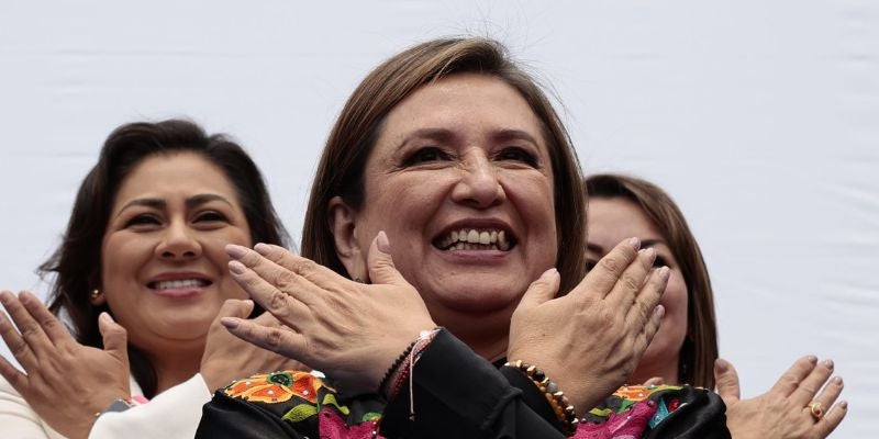 Xóchitl Gálvez es nombrada candidata de la oposición en México