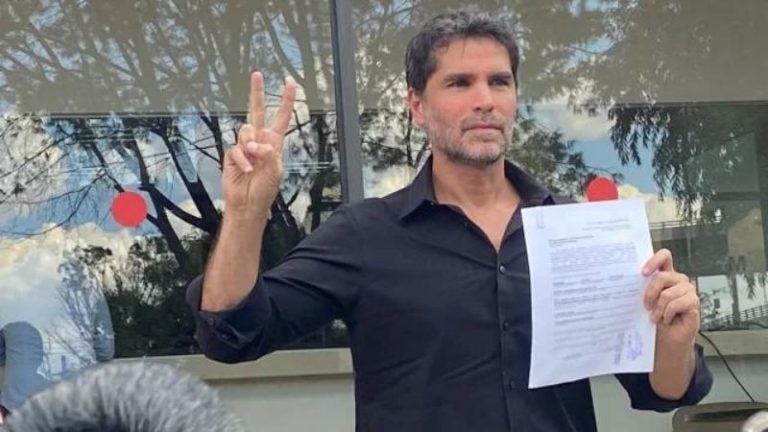 Eduardo Verástegui se registra como candidato a la presidencia de México