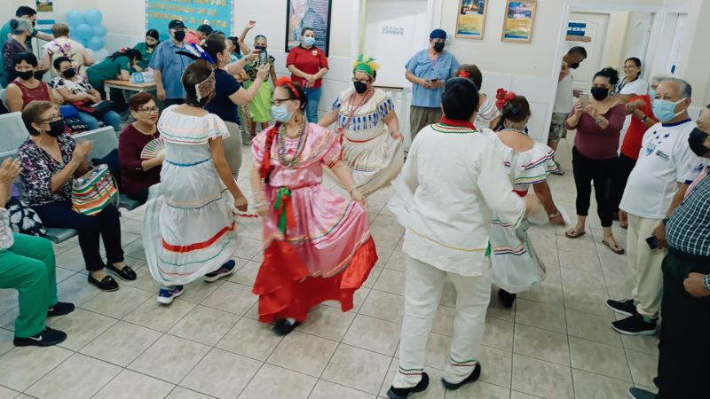 Con fervor cívico amenizan convivo en el IHSS del Barrio Abajo, TGU