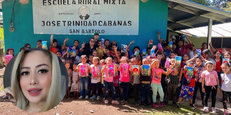 Tiktoker hondureña regala juguetes a niños con sus ganancias de redes