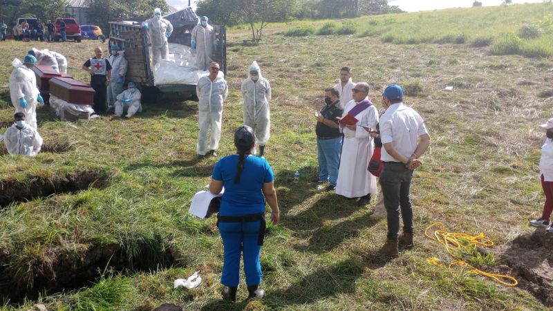 MP inhumación cuerpos septiembre