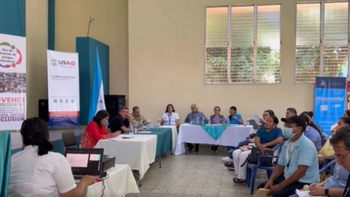 En cabildo abierto exponen necesidades sanitarias de Jutiapa Atlántida