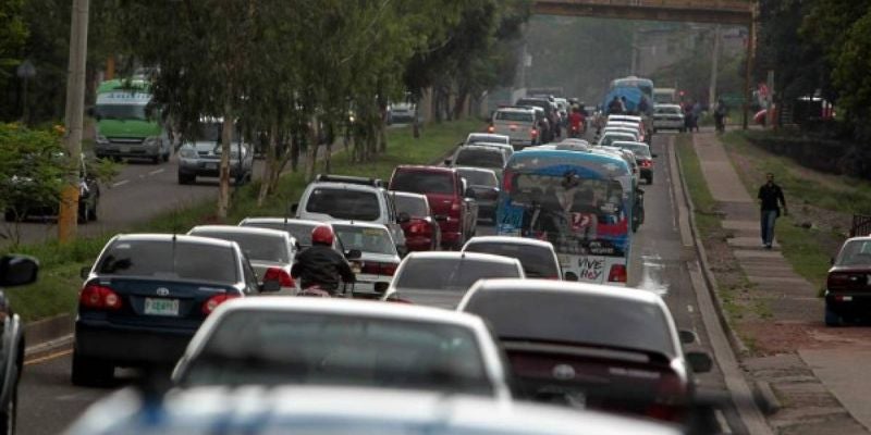 Estudian posibilidad de aplicar "Hoy no circula" en la capital 