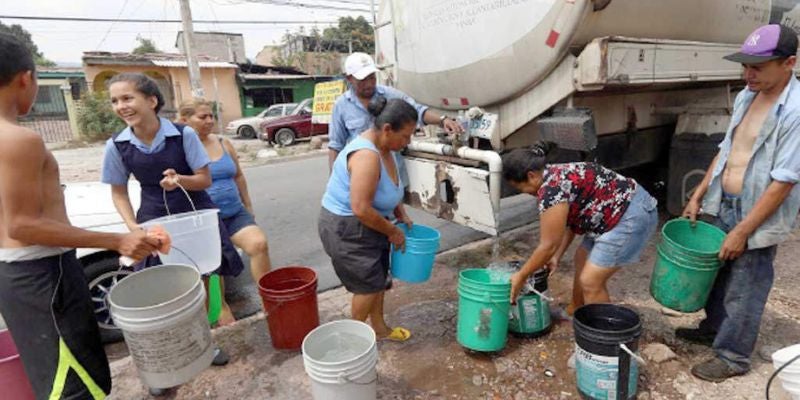 Solo 65% de los hondureños tienen acceso a agua potable, según ONG