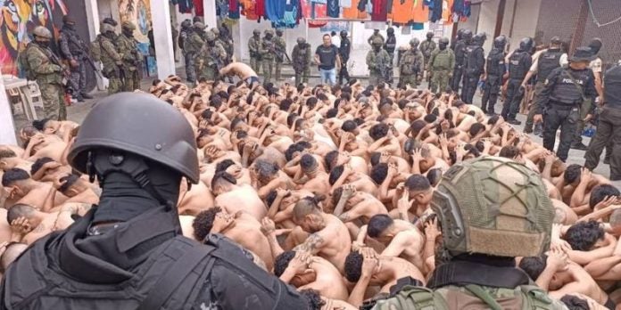 FF. AA intervienen Penitenciaría de Guayaquil