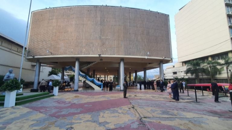 Congreso Nacional izamiento bandera