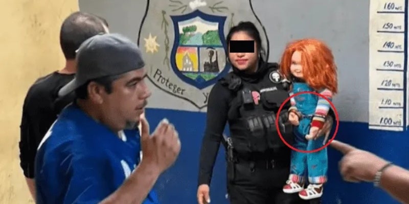 POLICÍA CHUCKY MÉXICO